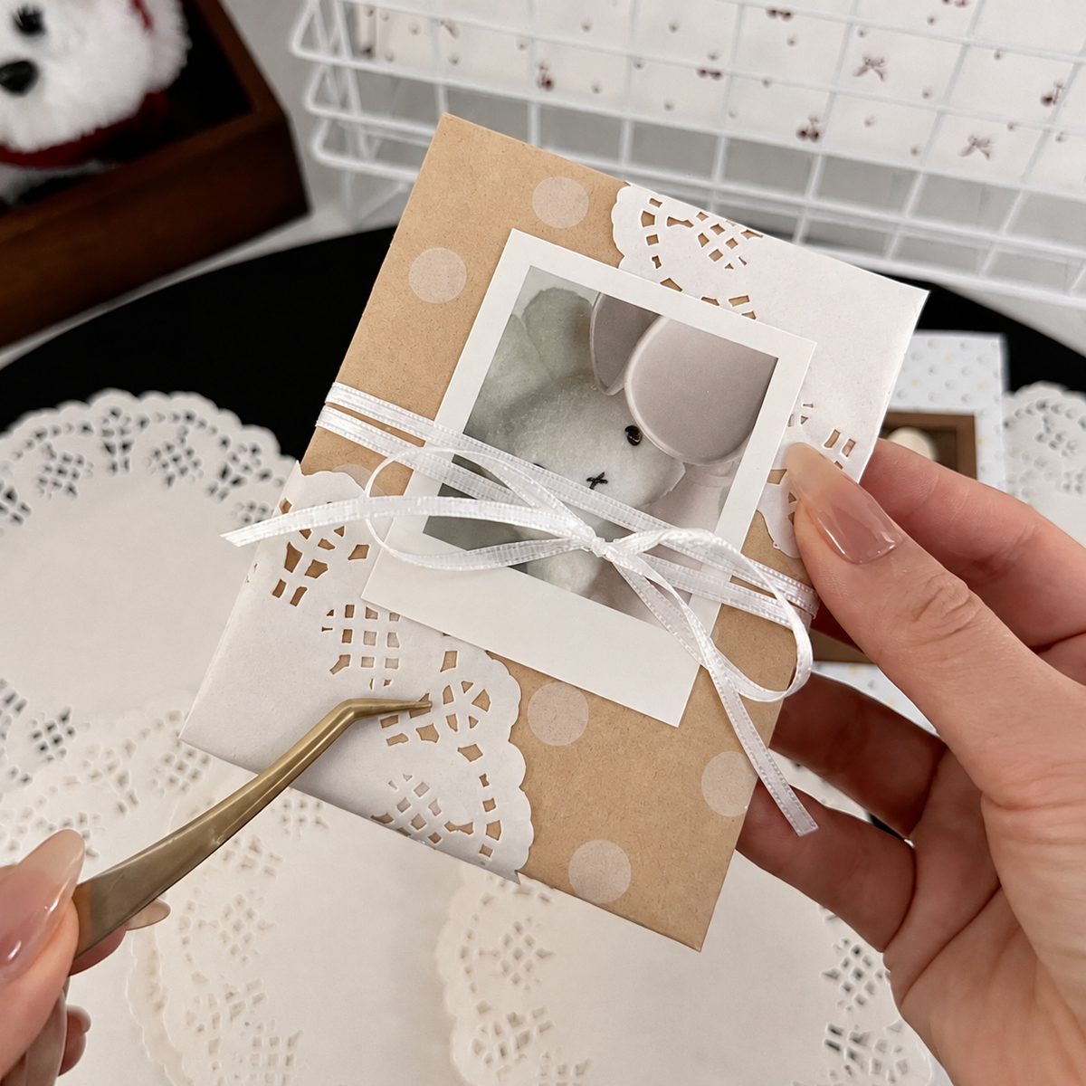 Kraft gift card and paper doily packaging